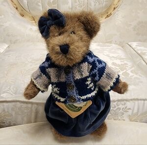 Boyds Bears Nadia Berriman # 917420 1999 Plush Bear with Sweater /Jumper  10”